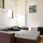 Flat No Leblon Na Quadra Da Praia