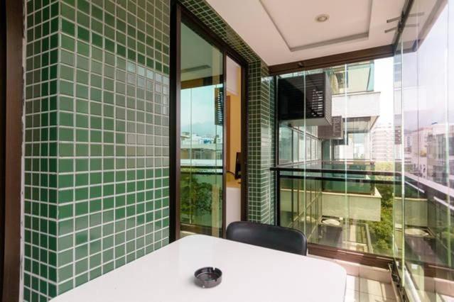 Flat No Leblon Na Quadra Da Apartment Rio de Janeiro